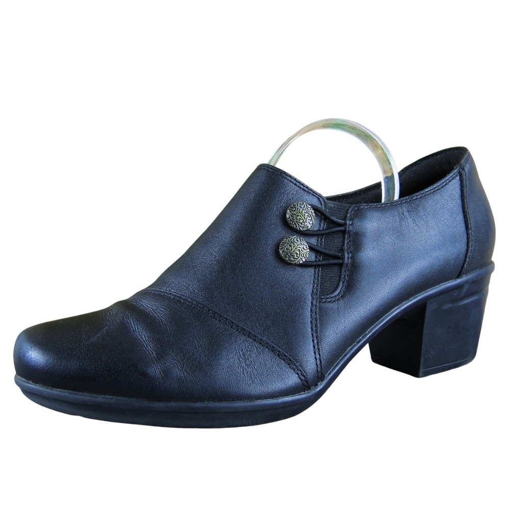 Clarks Women's 8M Black Leather Ankle Boots Heeled Booties Button Detail